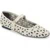 Nordstrom Rack Acinda Flat In Ivory