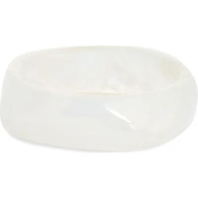 Nordstrom Rack Chunky Resin Bangle Bracelet In Neutral