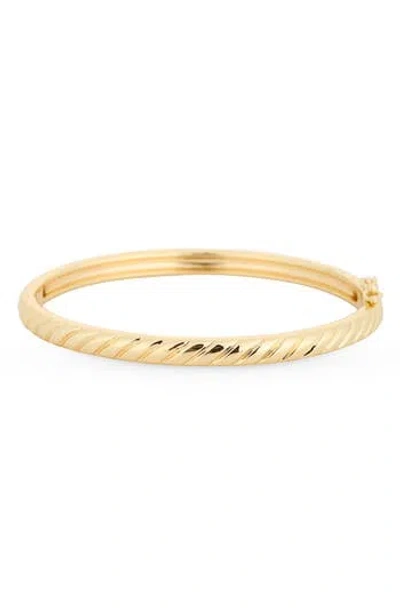 Nordstrom Rack Demi Fine Ribbed Hinged Bangle Bracelet In Gold