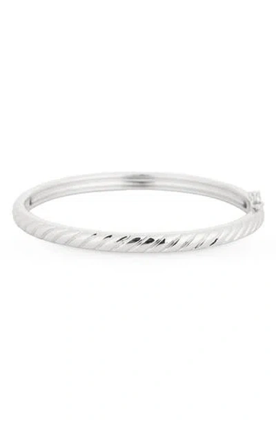 Nordstrom Rack Demi Fine Ribbed Hinged Bangle Bracelet In Silver
