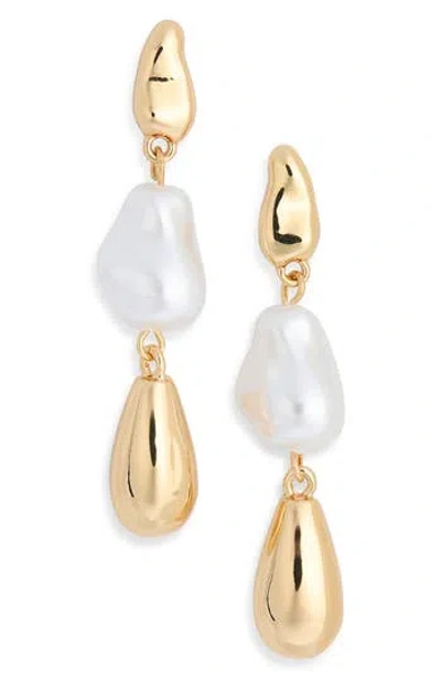 Nordstrom Rack Faux Pearl Drop Earrings In Gold
