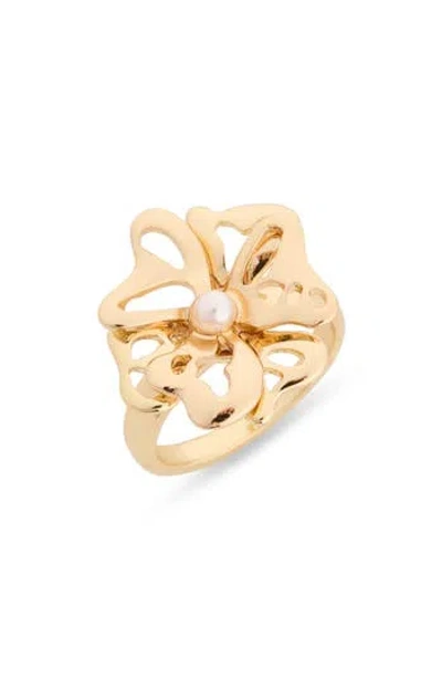 Nordstrom Rack Faux Pearl Flower Ring In White- Gold
