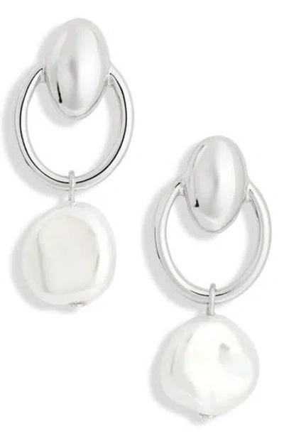 Nordstrom Rack Faux Pearl Hoop Earrings In Silver