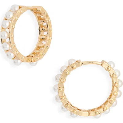 Nordstrom Rack Imitation Pearl Huggie Hoop Earrings In White- Gold
