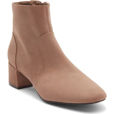 Nordstrom Rack Kamryn Bootie In Brown