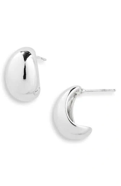 Nordstrom Rack Oval Hoop Earrings In Metallic