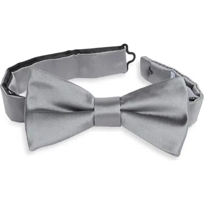 Nordstrom Rack Satin Solid Bow Tie In Red