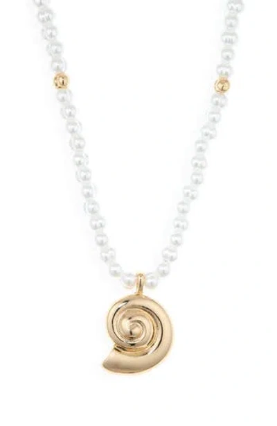 Nordstrom Rack Shell Pendant Necklace In Gold