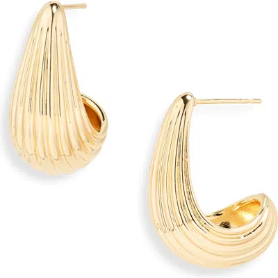 Nordstrom Rack Textured Teardrop Stud Earrings In Gold