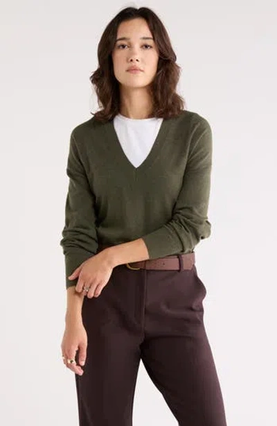 Nordstrom Rack V-neck Pullover Sweater In Gold