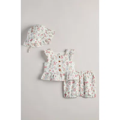 Nordstrom Babies'  Ruffle Tank, Shorts & Bucket Hat Set In White