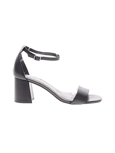 Pre-owned Nordstrom Sandals In Black