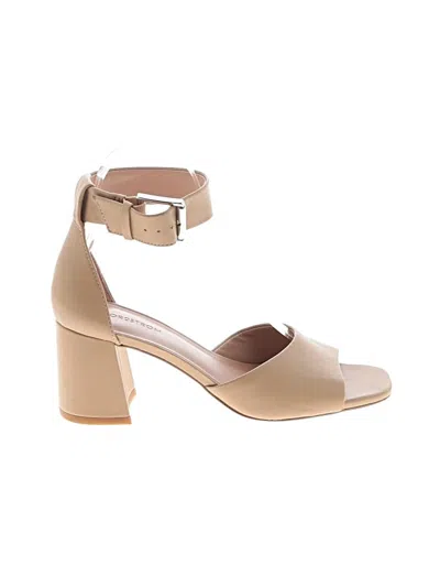 Pre-owned Nordstrom Sandals In Tan