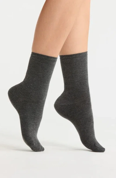 Nordstrom Solid Flat Knit Dress Socks In Gray