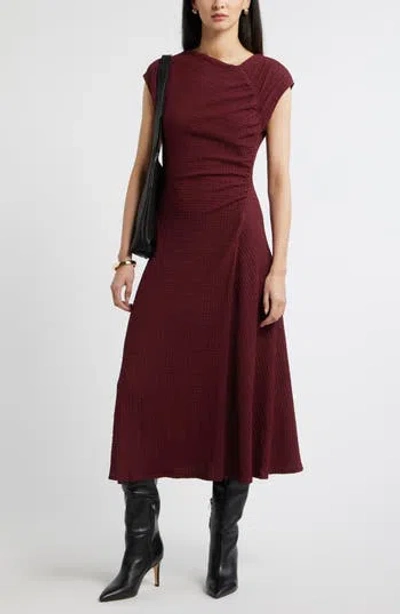 Nordstrom Textured Ruched Midi Dress In Burgundy
