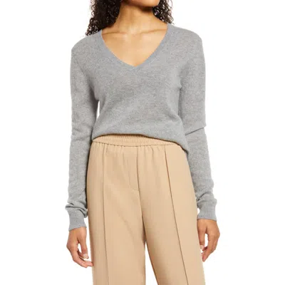 Nordstrom V-neck Cashmere Sweater In Grey Heather