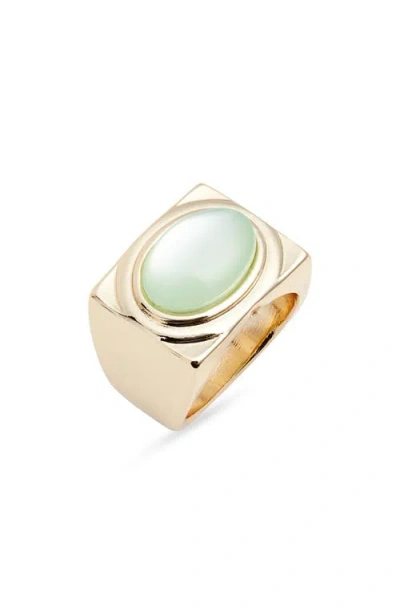 Nordstrom Wide Oval Resin Signet Ring In Gold