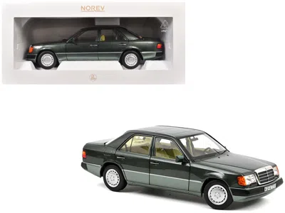 Norev 1990 Mercedes-benz 230 E Night Green Metallic With Green Interior 1/18 Diecast Model Car By