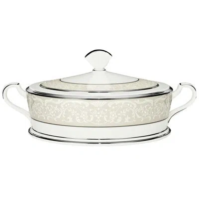 Noritake Silver Palace 64 Oz. Covered Vegetable Bowl In White