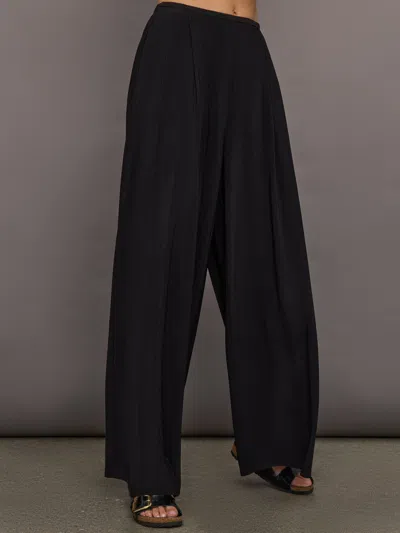 Norma Kamali Mens Pleat Pant In Black