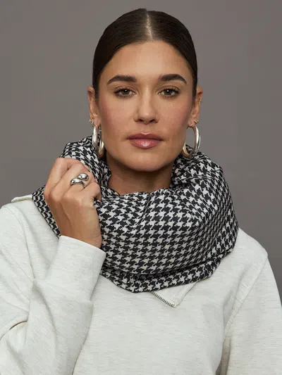 Norma Kamali Tube Scarf In Houndstooth