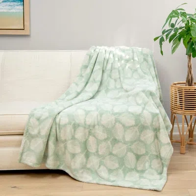 Northwest Hgtv Super Luxe Faux Fur Throw Blanket Manchester Quietude 50 X 70 Inches In Green