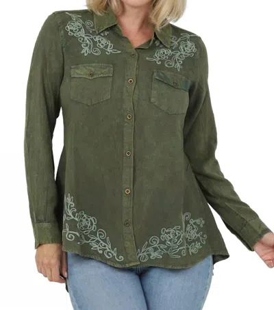 Nostalgia Embroidered Hi Lo Button Up Shirt In Olive In Green