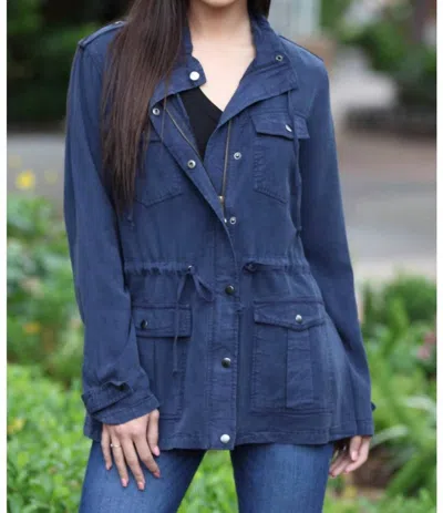 Nostalgia Tencel Utility Jacket With Pockets And Hood In Navy