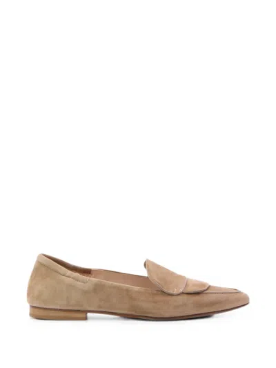 Notabene Pointed-toe Loafers In Neutral