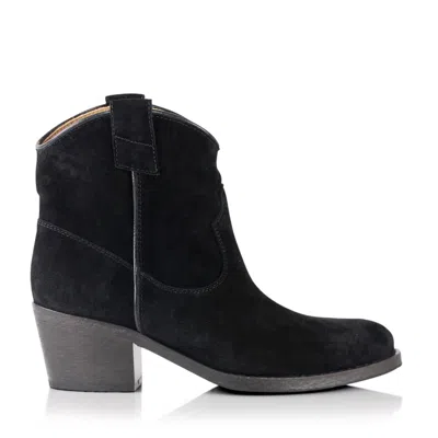 Notabene Women's Anna Boots, Black Suede