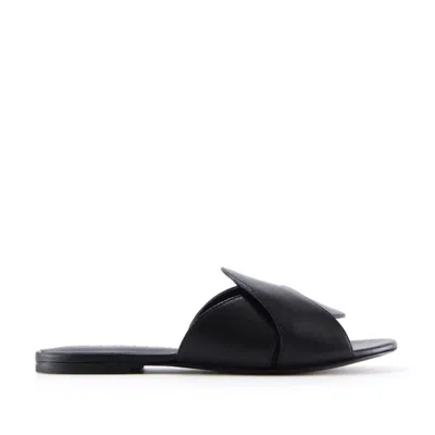 Notabene Women's Fanny Sandals, Black Leather