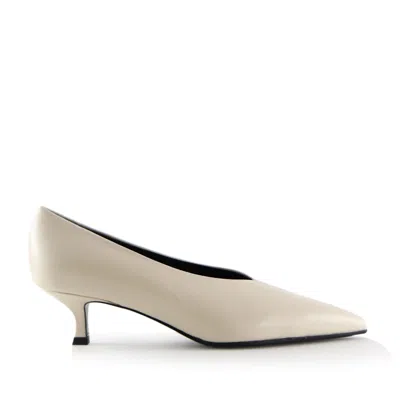 Notabene Women's Gaia Stilettos, Off-white Leather