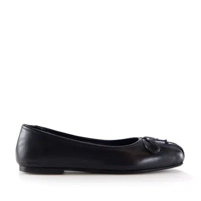 Notabene Women's Serena Ballerina, Black Leather