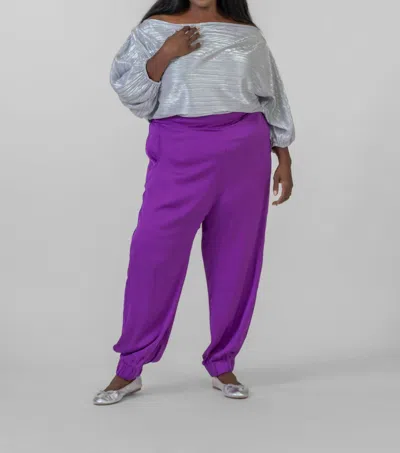 Nouvelle Silk95five Mara Joggers - Plus In Violet In Pink