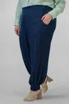 Nouvelle Silk95five Plus - Mara Joggers In Navy In Blue