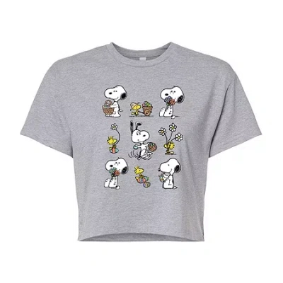 Novelty T-shirts Womens Juniors Crew Neck Short Sleeve Boxy Fit Peanuts Snoopy Graphic T-shirt In Gray