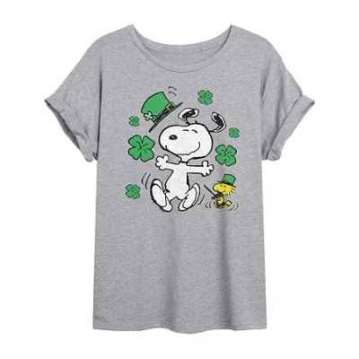 Novelty T-shirts Womens Juniors Crew Neck Short Sleeve Regular Fit Peanuts Snoopy Graphic T-shirt In Gray