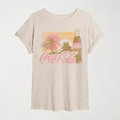 Novelty T-shirts Womens Juniors Crew Neck Short Sleeve Oversized Graphic T-shirt In Sand