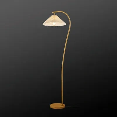 Novogratz Evangeline Wood Floor Lamp In Matte