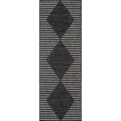 Novogratz Momeni Villa Monaco Geometric Charcoal Area Rug In Charcoal,white