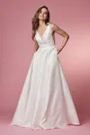 Nox Anabel Long Formal Sleeveless Wedding Dress In White