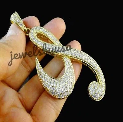 Pre-owned Nsg 1.7 Ct Round D/vvs Moissanite Men's Customise Initial Letter Pendant 925 Silver In White