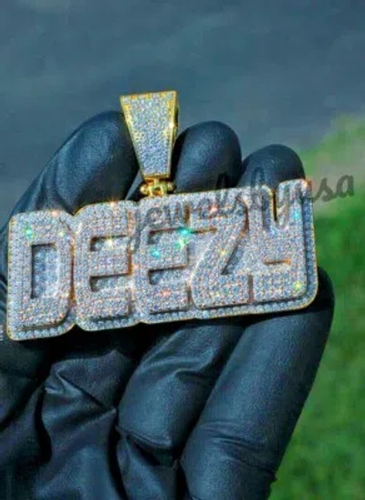 Pre-owned Nsg 3 Ct D/vvs Moissanite Men's Deezy Customize Name Letter Pendant 925 Silver In White