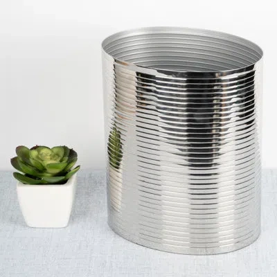 Nu Steel Astoria Stainless Steel 7.5 Gallon Trash Can In Shiny