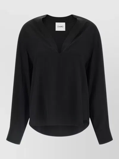 Nude Viscose Relaxed-fit V-neck Long-sleeve Blouse In Black