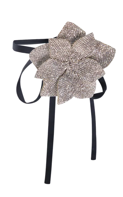 Nué Crystal Flower Choker