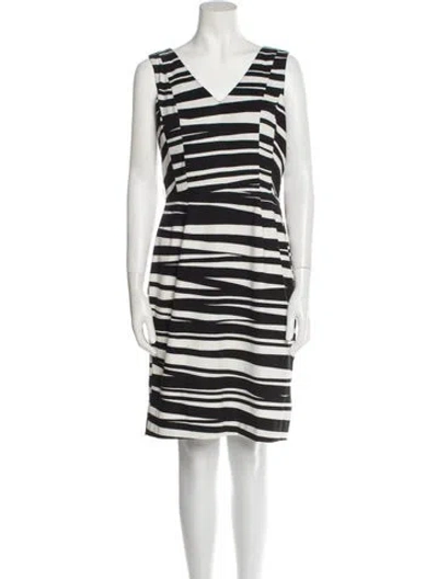 Pre-owned Nué Striped Knee-length Dress In Blue