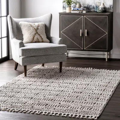 Nuloom Arielle Soft Trellis Textured Tassel Area Rug In Brown
