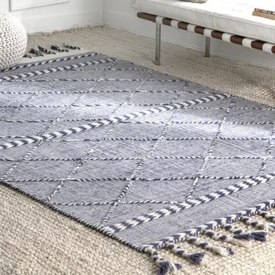 Nuloom Braided Trellis Jasmine Tassel Area Rug In Gray