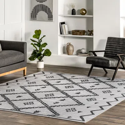 Nuloom Celesta Bohemian Trellis Machine Washable Area Rug In White